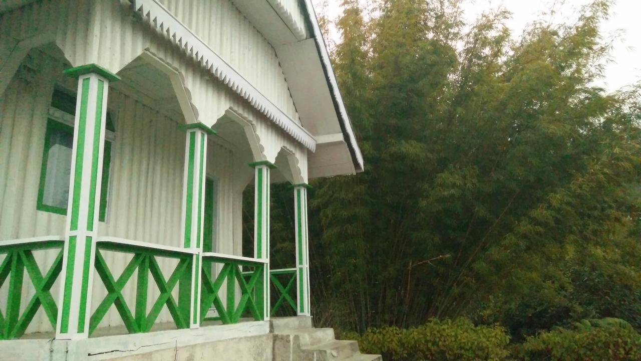Готель Neora Valley Retreat Rishop Екстер'єр фото